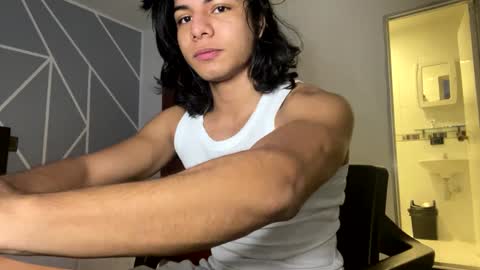 spideychill online show from December 5, 10:06 am