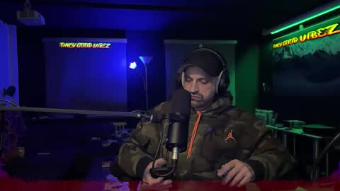 Snapshot of splivke chatting on October 18, 12:59 am Splivke online show from October 18, 12:59 am