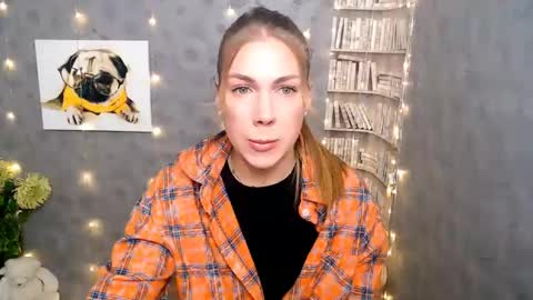 Snapshot of sport_tall_karina chatting on February 4, 9:07 am Karina online show from February 4, 9:07 am