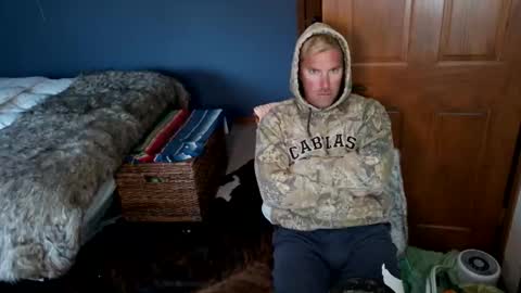 Spun Redneck online show from April 1, 11:45 pm