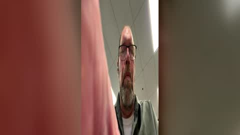 squirreldiamond online show from June 15, 9:29 pm