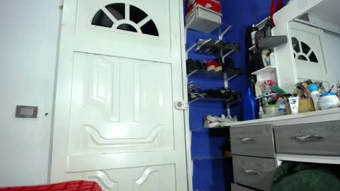 squirter_girl69 online show from April 24, 5:20 am