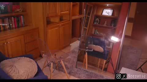 Matt     online show from December 1, 9:46 pm