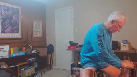 srtxshow online show from March 4, 3:48 pm