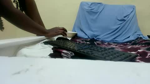 ssesy online show from May 7, 4:41 am