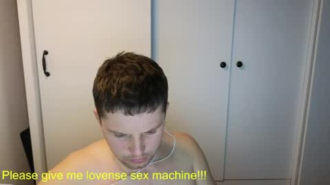 st1vemaster01 online show from April 13, 4:55 pm