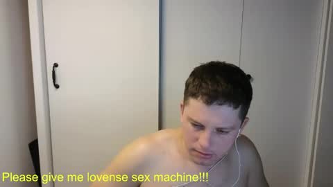 st1vemaster01 online show from April 7, 5:15 pm