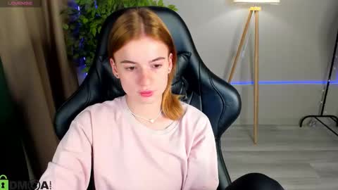 stacey online show from March 9, 11:20 pm