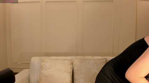 Stacy Woods online show from April 17, 11:45 am