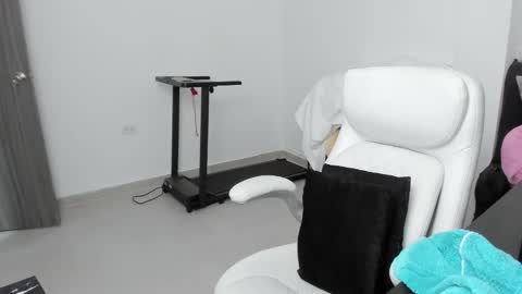 Zulma Yisset online show from November 20, 3:49 am