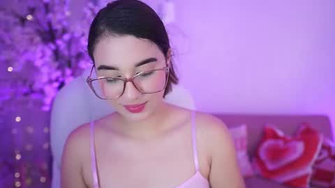 stacycooper_ online show from June 30, 7:12 pm