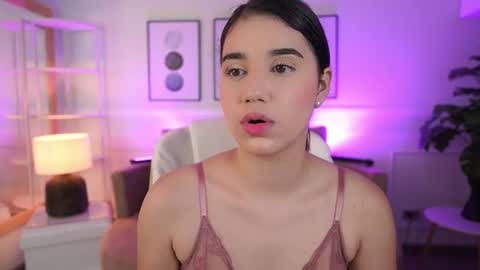 stacycooper_ online show from July 16, 7:28 pm