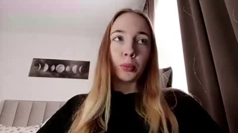 Mila online show from February 25, 6:17 am