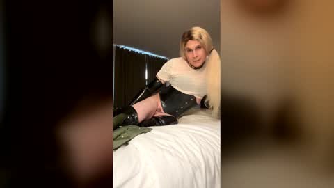 stacyt608 online show from December 16, 2:01 pm