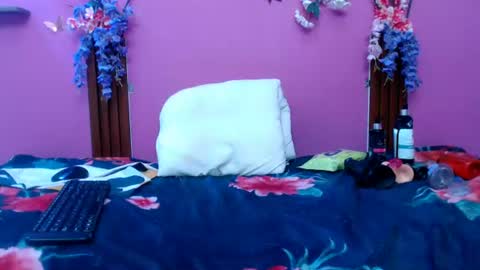 alejandra online show from June 11, 8:07 pm