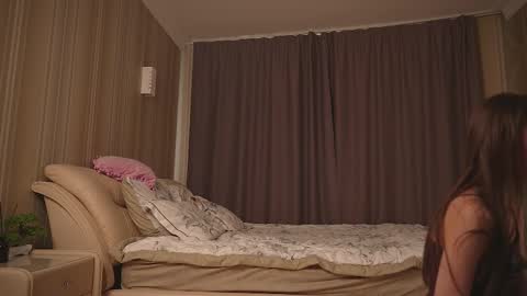 Chloe online show from March 10, 10:52 am