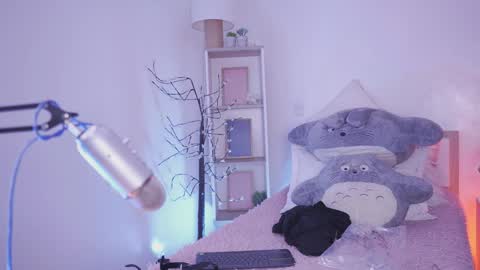 Yoko online show from January 13, 7:10 pm