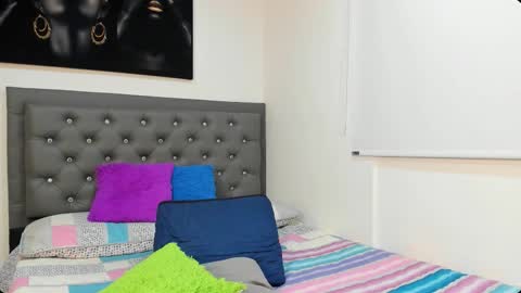 Snapshot of staywithme_x chatting on September 17, 3:32 am Melany online show from September 17, 3:32 am