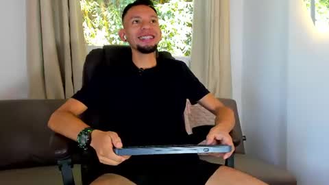 Steban online show from August 7, 1:31 pm