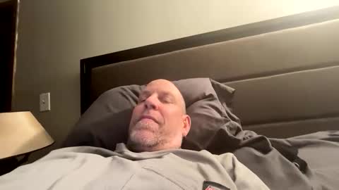 steel259373 online show from December 5, 2:11 am