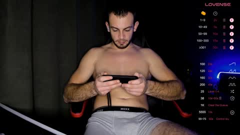 Max online show from December 5, 8:17 pm