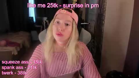 Stefany and Bettany online show from June 12, 5:01 pm