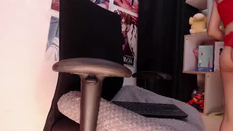 stefany lovers online show from June 14, 2:24 am