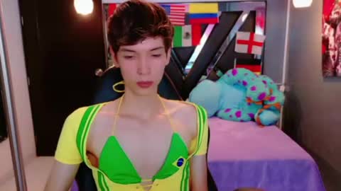 stefany piink online show from June 12, 1:21 pm