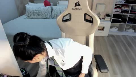 Zuly online show from February 10, 12:57 am