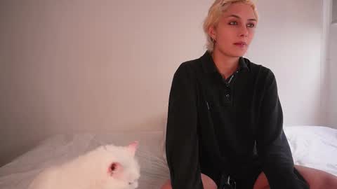 Stef online show from March 18, 7:42 pm