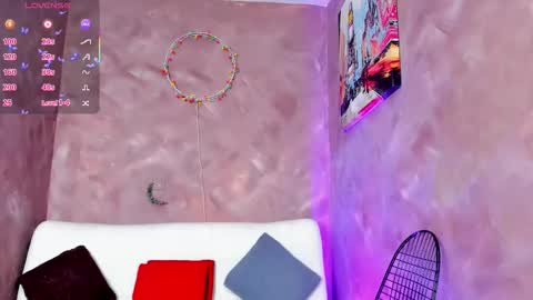 stella online show from December 22, 7:31 pm