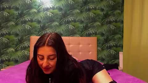 Stella John online show from November 21, 9:07 am