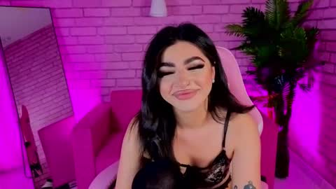 Stella online show from November 14, 5:26 pm