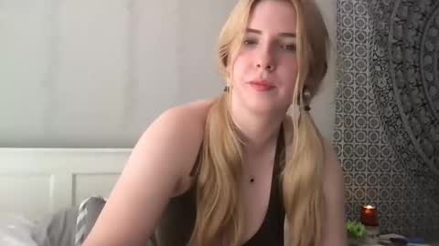 Snapshot of stelladams chatting on October 28, 7:48 pm stelladams online show from October 28, 7:48 pm