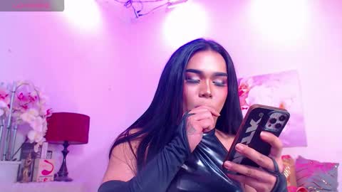 CALL ME STELLA online show from March 13, 10:40 am