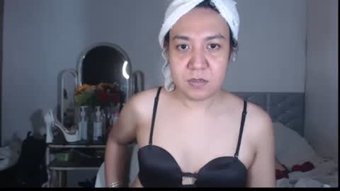 Snapshot of stellahugets chatting on September 28, 7:56 pm Stella online show from September 28, 7:56 pm