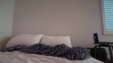 stellapearl online show from October 5, 8:38 pm