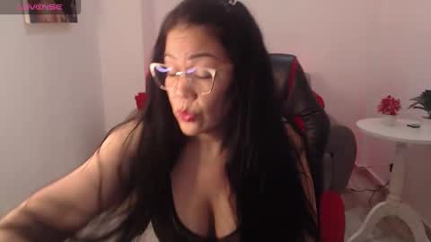 Snapshot of stephania_evanss chatting on October 10, 11:42 pm Stefania online show from October 10, 11:42 pm