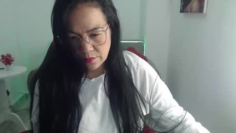 Snapshot of stephania_evanss chatting on October 14, 12:02 am Stefania online show from October 14, 12:02 am