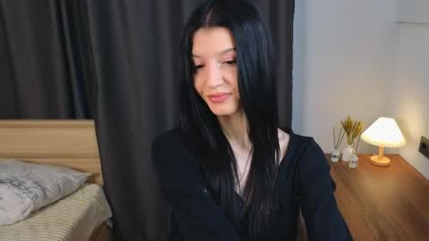 Amelia online show from April 4, 1:23 am