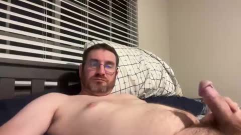 stephenhurst1987 online show from December 16, 5:03 am