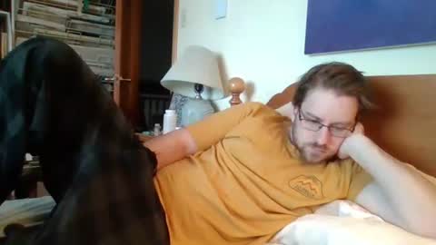 Ian23602 online show from March 21, 1:49 pm