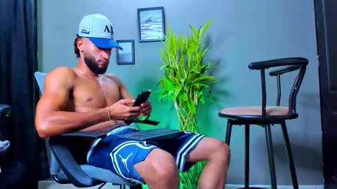 Steve  online show from October 25, 3:34 pm