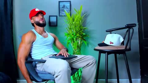 Steve  online show from November 25, 1:32 pm