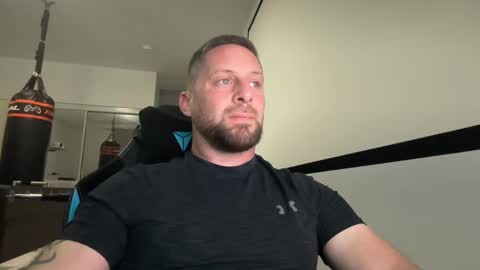 steve897819 online show from October 20, 1:21 am