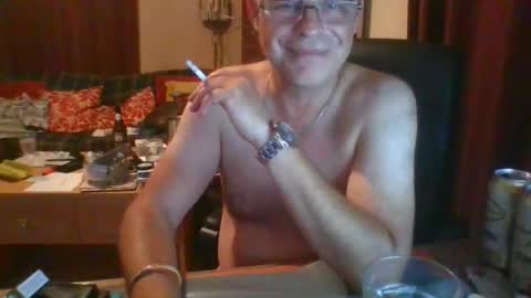 stevejm3740 online show from July 19, 12:57 am