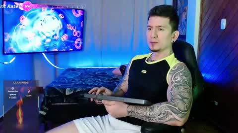 Steven and  Alejo online show from March 3, 2:07 am