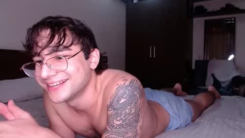 Alex   online show from December 17, 2:51 am