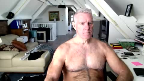 stevetwo online show from April 21, 11:50 am