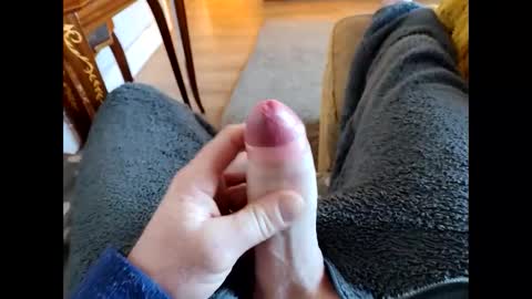 stevie_y19 online show from May 15, 6:11 am
